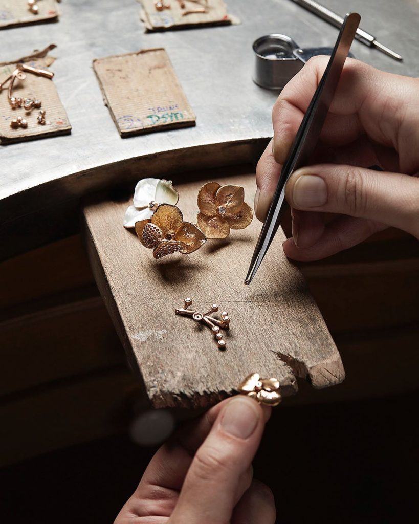 #boucheron #NatureTriomphante #nuagedefleurs #stones #pierres #highjewellery #boucheronjewelry #highjewelry #francoisjorez #savoirfaire #frenchsavoirfaire