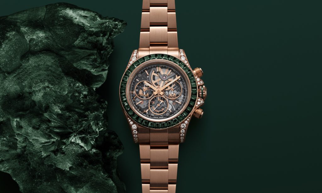 Post-production by @atelier_oito DA @gillesabnhm  Prod @charlotte__rb   Camera @canonfrance Light @hensel_visit #poetryoflights #artisansdegeneve #customwatch #timepiece…