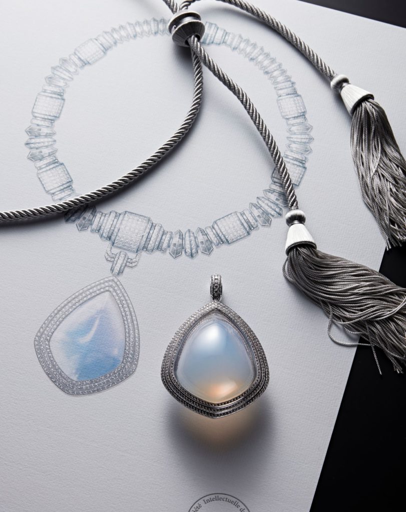Creative Director @clairechoisne @boucheron #boucheronContemplation #aerogel #highjewelry #savoirfaire #lapassiondugeste