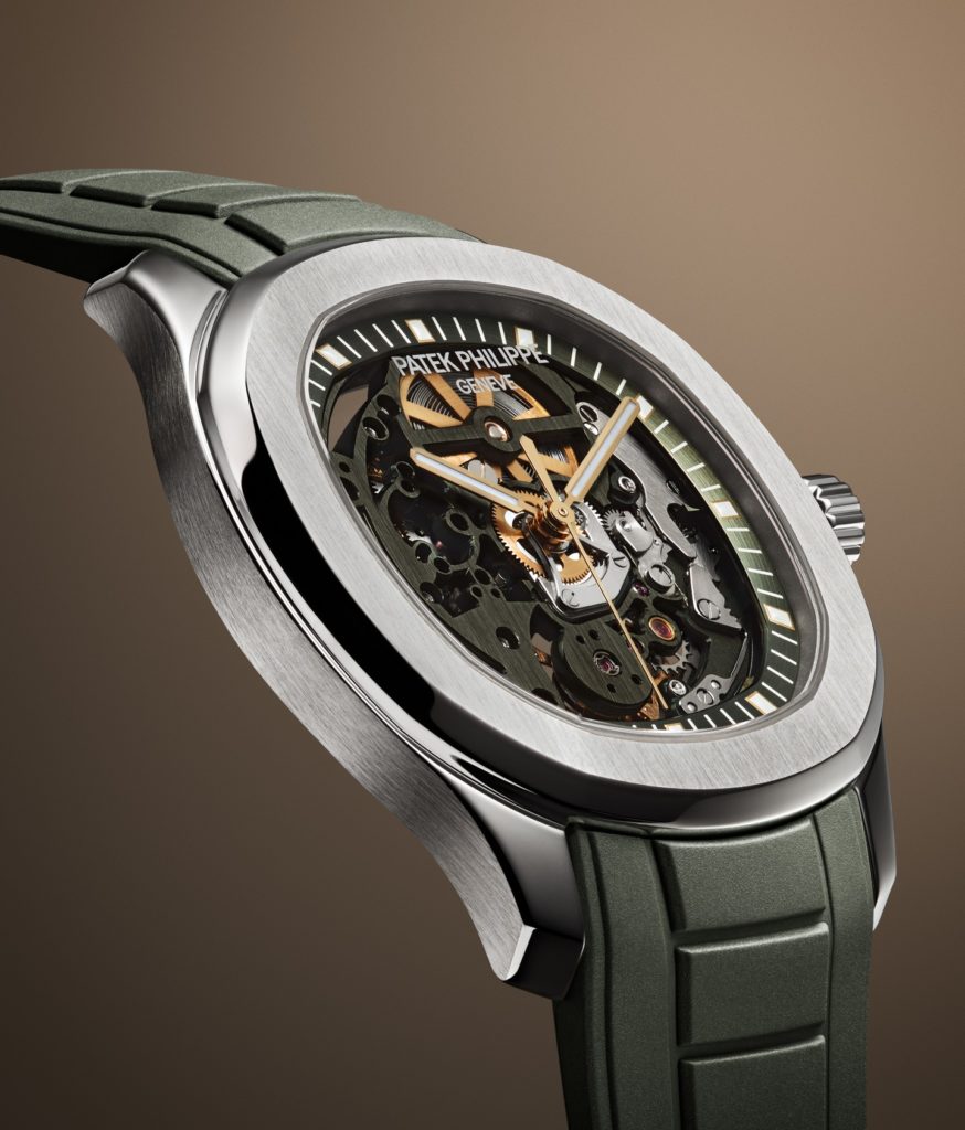DA @maellevuillet_ad Post-production by @atelier_oito Camera @fujifilmfrance Light @hensel_visit Equipments @arcaswissusa #luxurywatch #swissmade #hautehorlogerie #craftmenship…